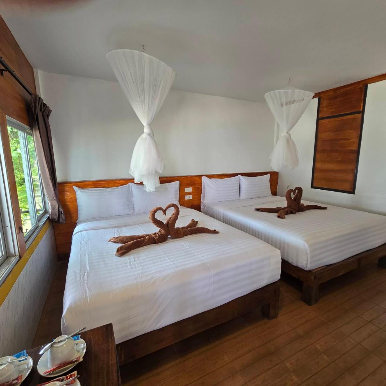 Phi Phi Private Beach Resort Exteriör bild