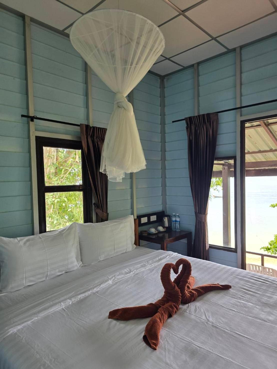 Phi Phi Private Beach Resort Exteriör bild